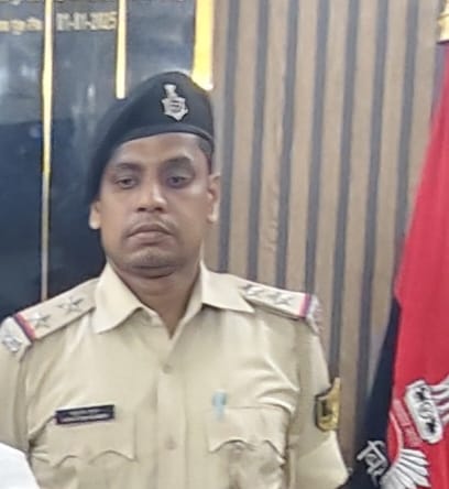 नवगछिया:चोरी के तीन आरोपी हुए थे थाने से फरार, लापरवाही पर रंगरा थानाध्यक्ष आशुतोष निलंबित