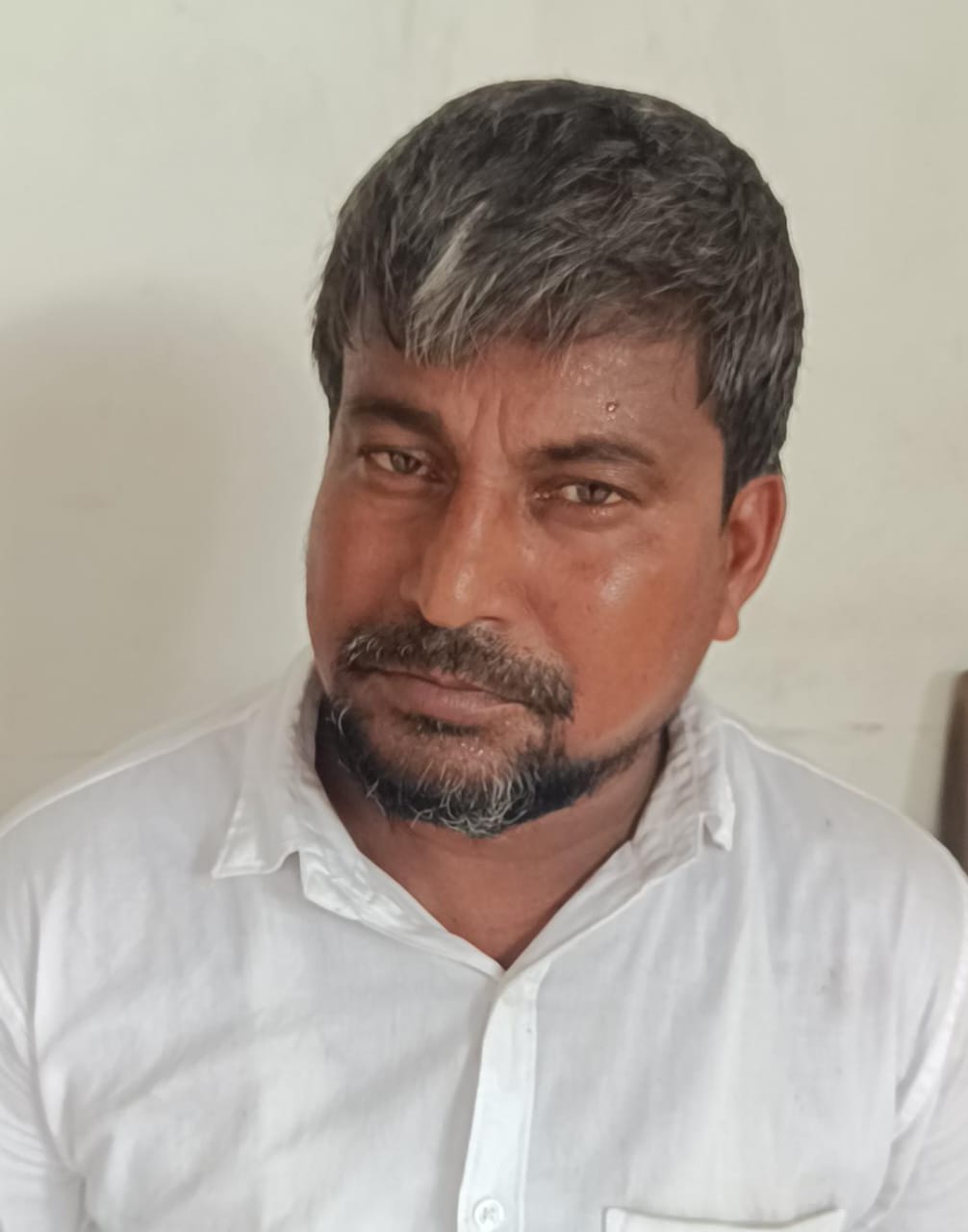 किशनगंज पुलिस की बड़ी सफलता: मोटरसाइकिल लूट और थानाध्यक्ष हत्याकांड में फरार अभियुक्त गिरफ्तार
