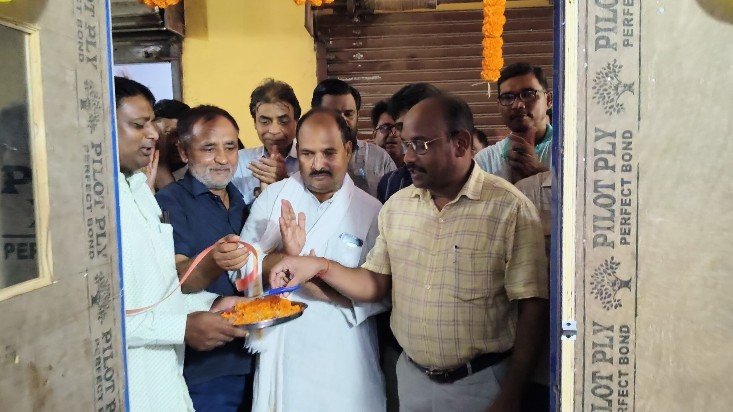 पटना नहीं, अब गांव में ही मिलेगी बेहतर पढ़ाई की सुविधा : खुला पहला स्टडी कैफे