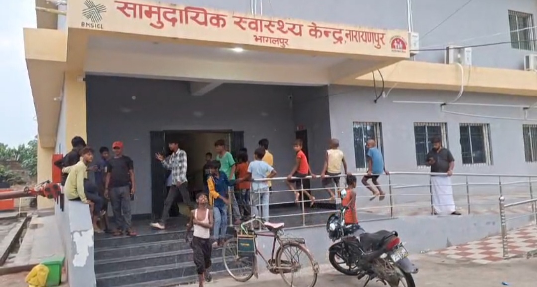 मामूली कहासुनी ने लिया हिंसक रूप, दो पक्षों में मारपीट में दो घायल, कई चोटिल