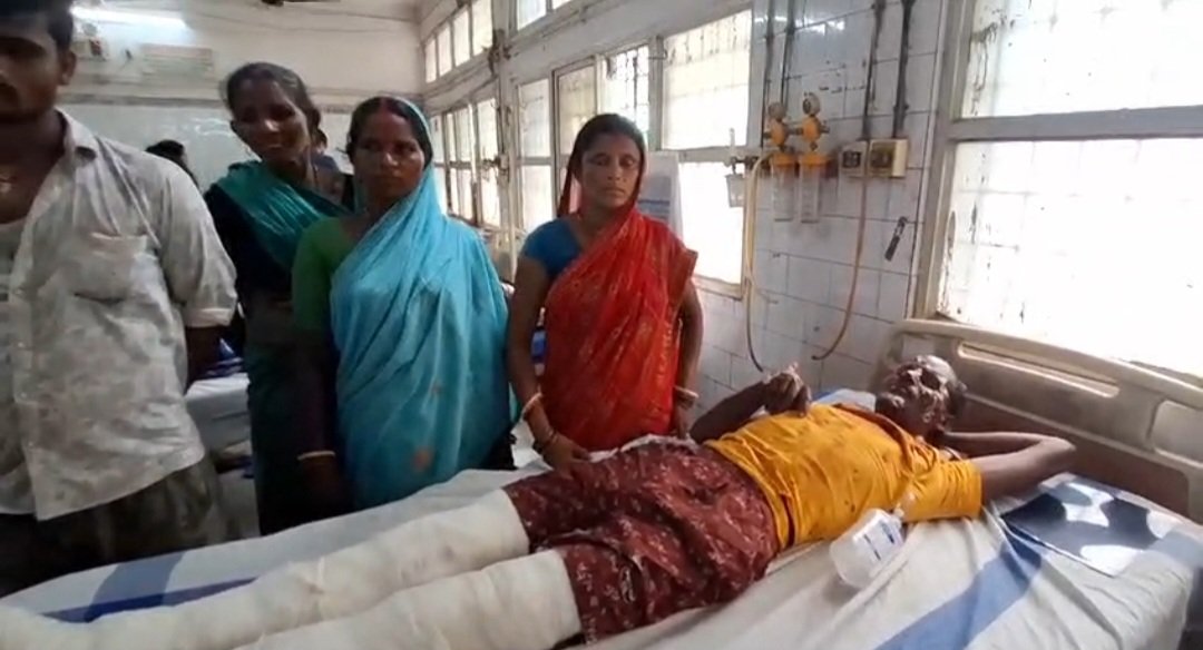 असरगंज में स्कॉर्पियो और बाइक की भीषण टक्कर, बोल बम जा रहे श्रद्धालु की मौत, एक गंभीर