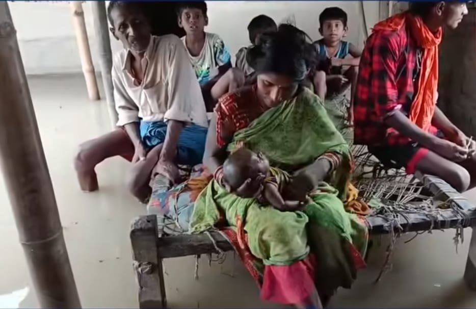 बाढ़ प्रभावित परिवारों के लिए भागलपुर में राहत कार्य शुरू