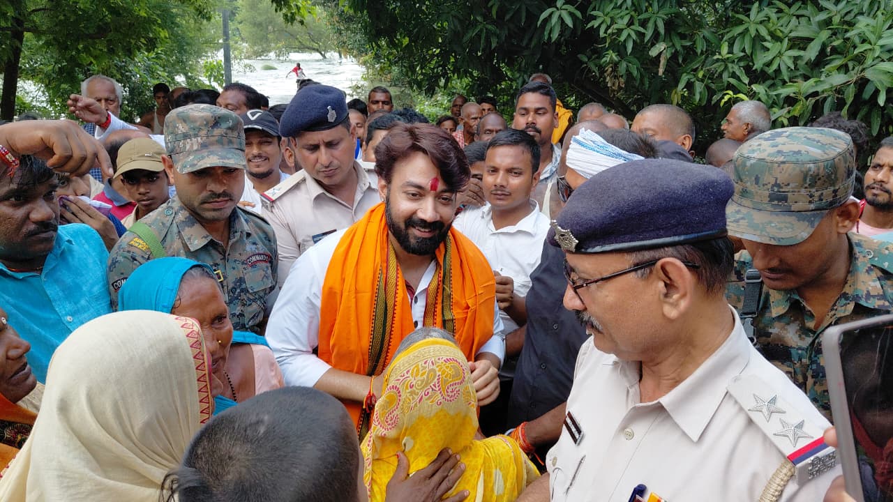 खगड़िया सांसद ने परबत्ता के बाढ़ग्रस्त इलाकों का दौरा किया, समस्याएं सुनीं