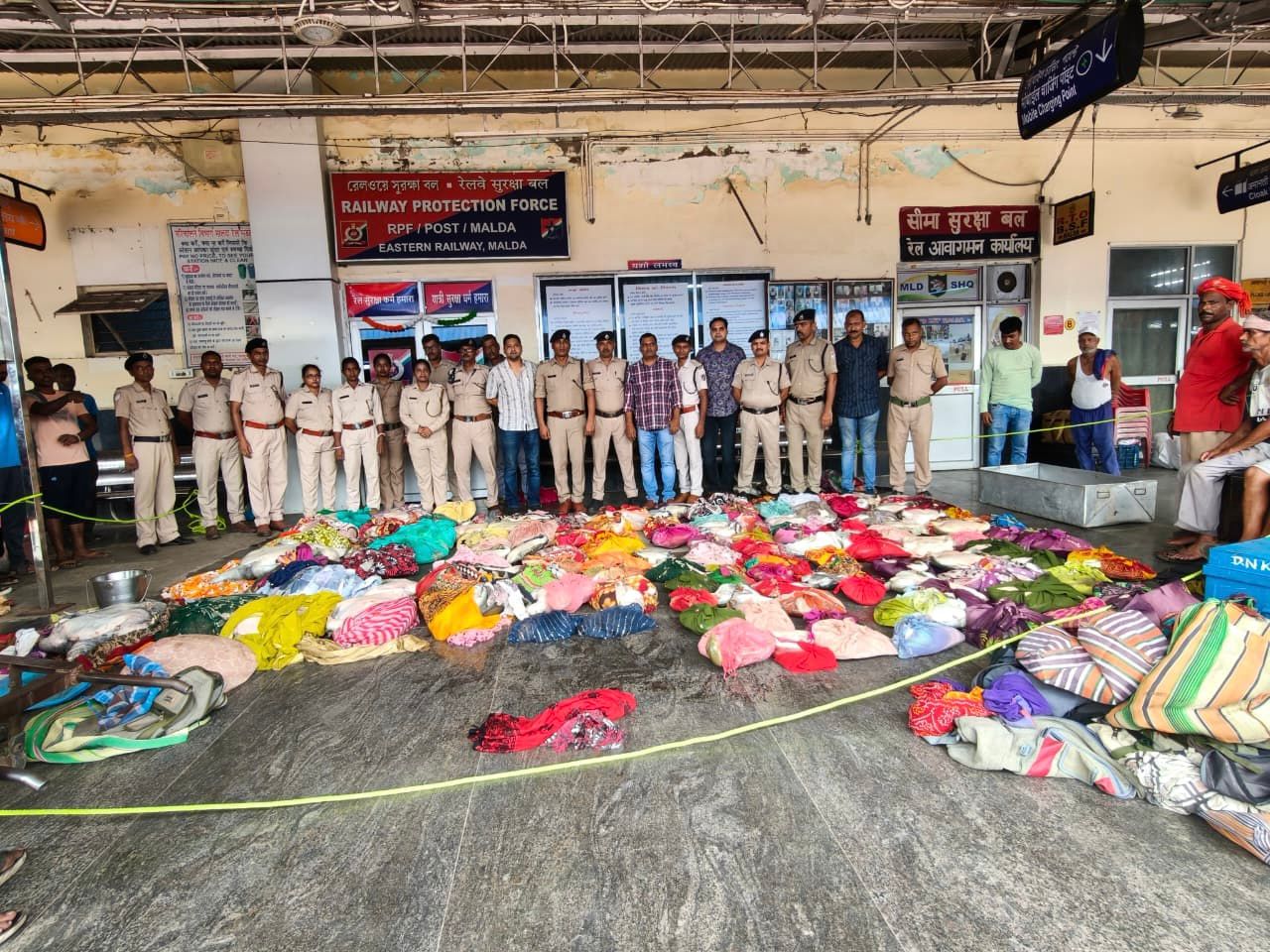 ऑपरेशन वाइलैप में मालदा RPF की बड़ी कामयाबी: फारक्का एक्सप्रेस से 138 कछुए जब्त, 10 तस्कर गिरफ्तार