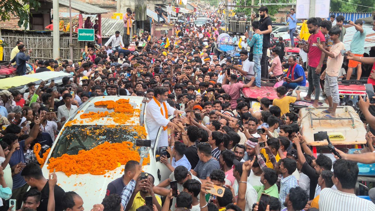 प्रशांत किशोर ने कटिहार में किया लालू परिवार पर जोरदार हमला, बोले- बच्चों की चिंता करना लालूजी से सीखिए, वो अपने 9वीं फेल बेटे को सीएम बनाना चाहते हैं
