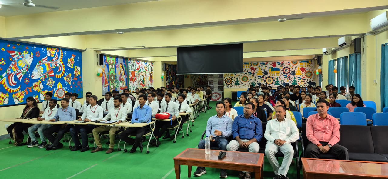 सुपौल इंजीनियरिंग कॉलेज में राष्ट्रीय कार्यशाला: पहले दिन एमओएस ट्रांजिस्टर टेक्नोलॉजी पर व्याख्यान