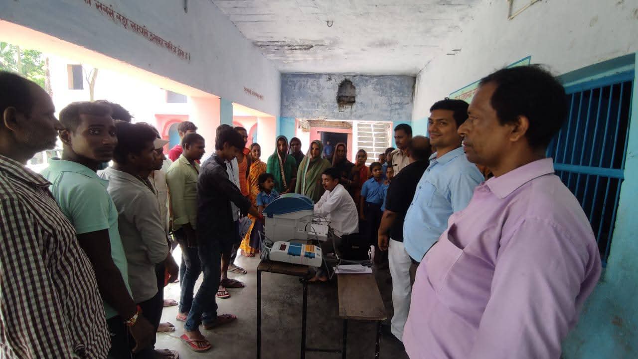खगड़िया:नवटोलिया में विधानसभा चुनाव को लेकर मतदाता जागरूकता कार्यक्रम आयोजित
