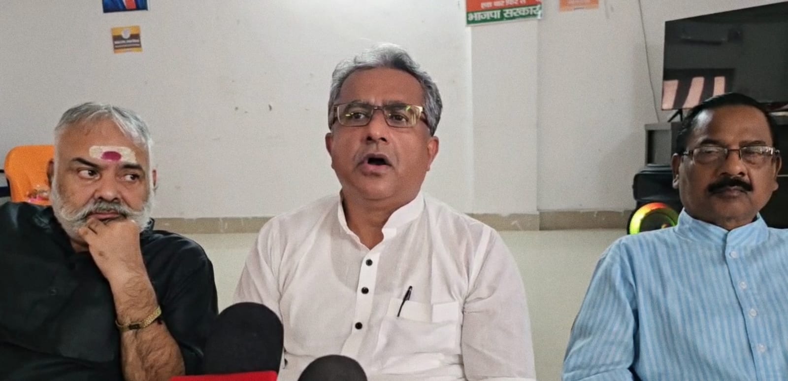 एक हजार रोज़गार सृजन करने वाले उद्यमियों को सरकार दस एकड़ जमीन मुफ्त में देने के साथ देगी कई रियायत