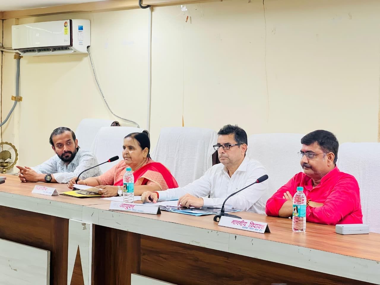 विधायक डॉ.आलोक रंजन ने सहरसा के विकास के लिए नगर निगम बोर्ड की बैठक में उठाए महत्वपूर्ण मुद्दे