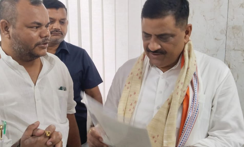 जदयू प्रदेश सलाहकार समिति सदस्य शिशुपाल भारती ने राष्ट्रीय कार्यकारी अध्यक्ष से की मुलाकात