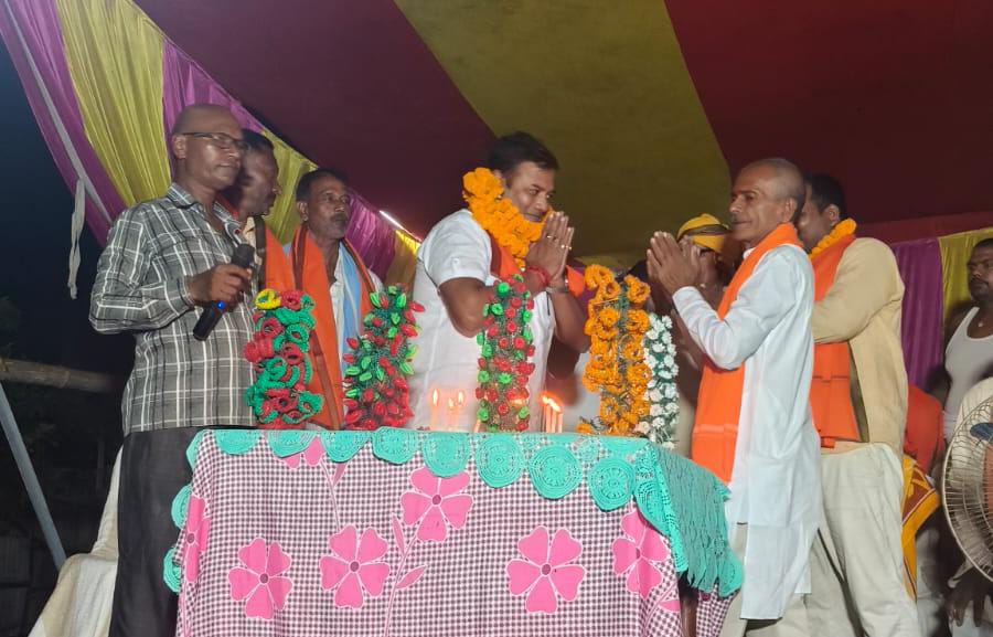 खगड़िया : परबत्ता के करना ग्राम में भव्य विश्वकर्मा पूजा समारोह का आयोजन, चेयरमैन प्रतिनिधि रंजीत कुमार साह ने किया उद्घाटन