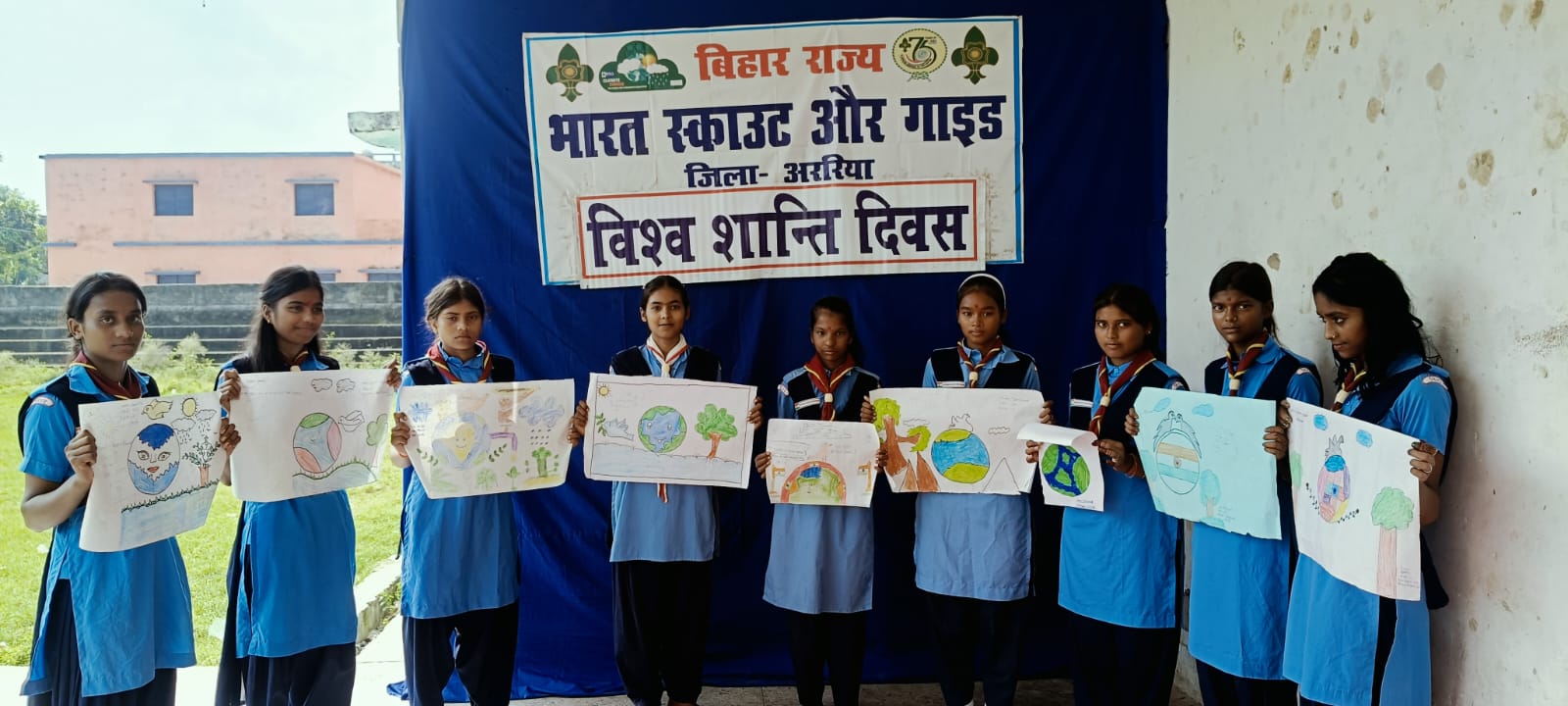 शांति दिवस पर स्काउट गाइड के बीच पेंटिंग प्रतियोगिता,सफल प्रतिभागी हुए पुरस्कृत