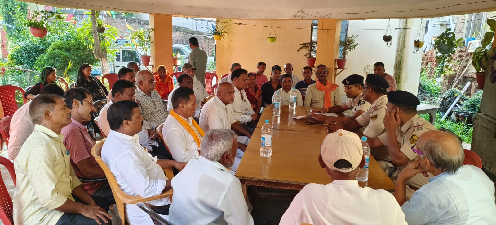 जगदीशपुर में दुर्गा पूजा: थाना परिसर में शांति समिति की बैठक, पंडालों पर सख्त निगरानी रहेगी