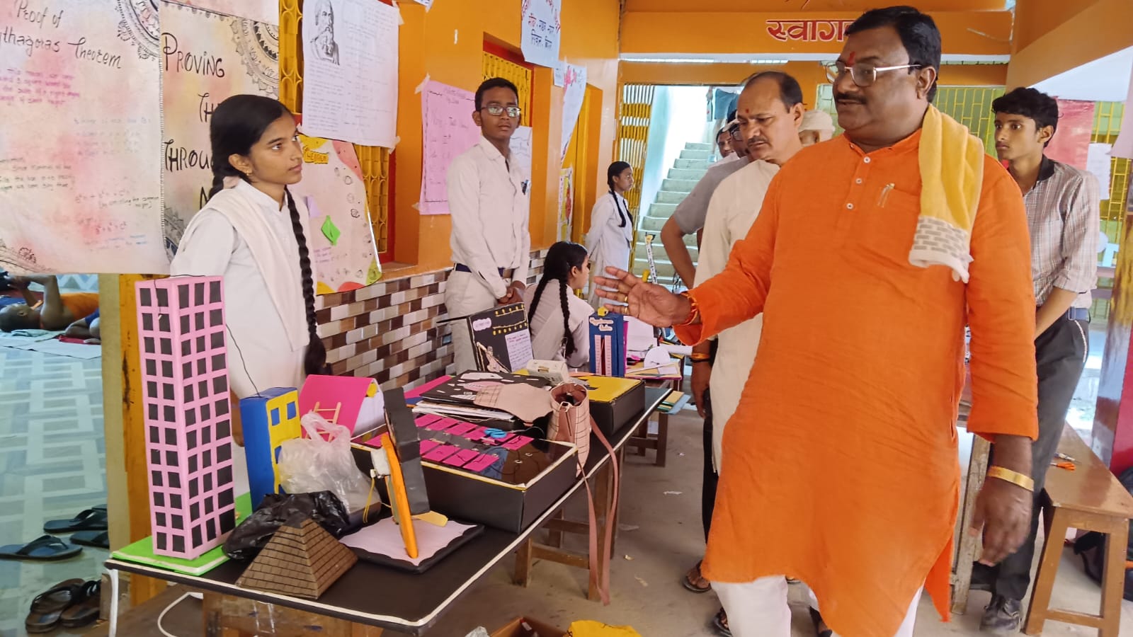 प्रांतीय गणित विज्ञान मेला में बाल वैज्ञानिकों ने प्रस्तुत किया आकर्षक मॉडल
