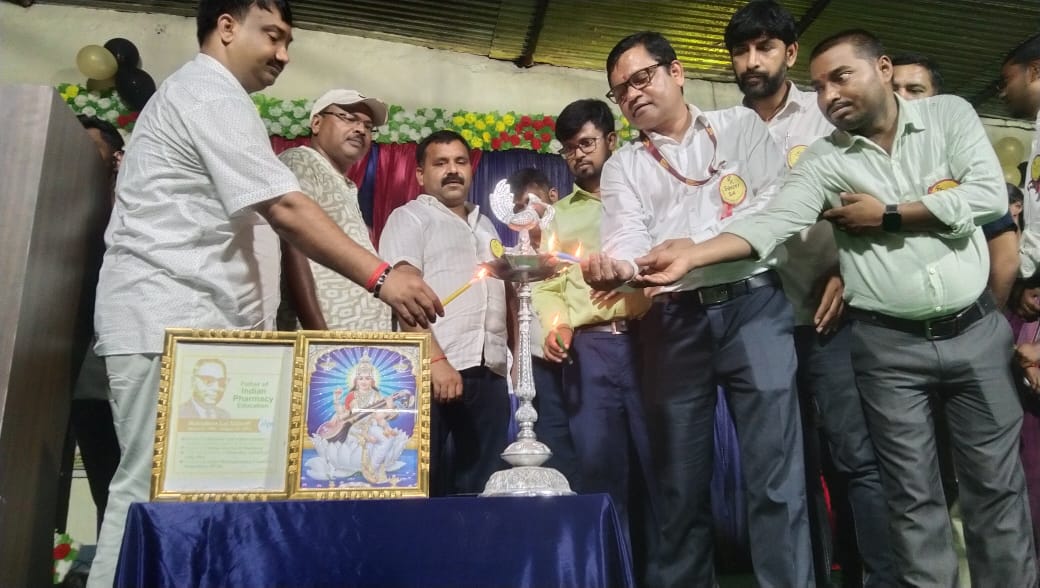 अंधविश्वास के खिलाफ फार्मेसी कॉलेज का अनोखा जागरूकता अभियान