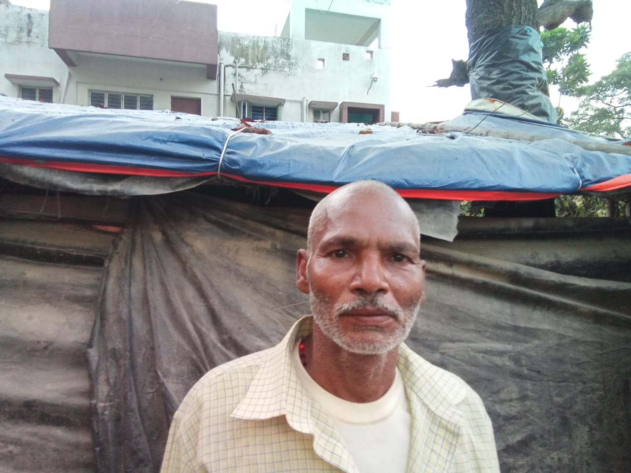 खगड़िया: 7 वर्षों से वृद्धा पेंशन की राशि निकाल रहे साइबर ठग, पेंशनधारी को जानकारी नहीं, पीड़ित ने डीएम के जनता दरबार में आवेदन देकर लगाई न्याय की गुहार