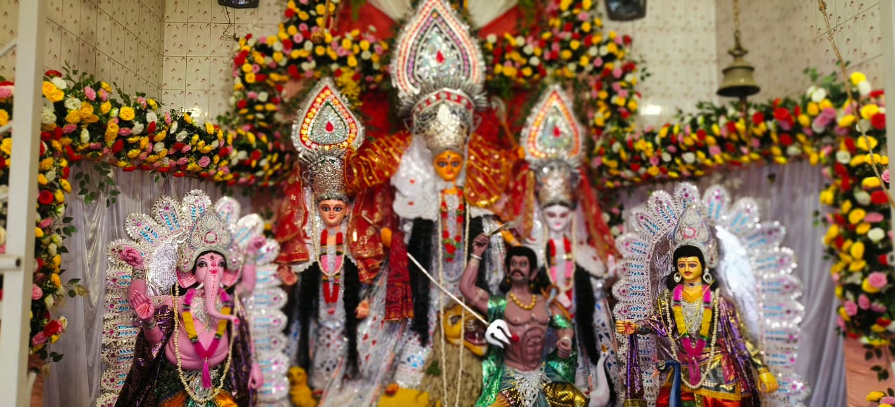 जगदीशपुर दुर्गा मंदिर में नवरात्र उत्सव का आगाज, सप्तमी पर नव पत्रिका पूजा, अष्टमी पर डलिया चढ़ाने वालों की उमड़ेगी भीड़