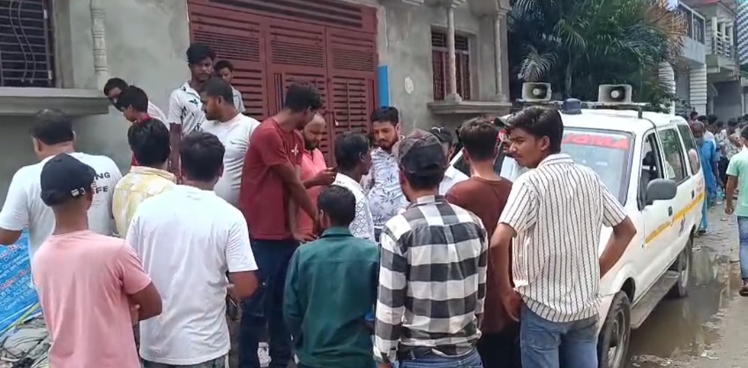 किशनगंज के अवैध नर्सिंग होम में गर्भवती की मौत: सीजर के बाद बिगड़ी हालत, रेफर करने में देरी; परिजनों ने किया हंगामा, स्टाफ फरार