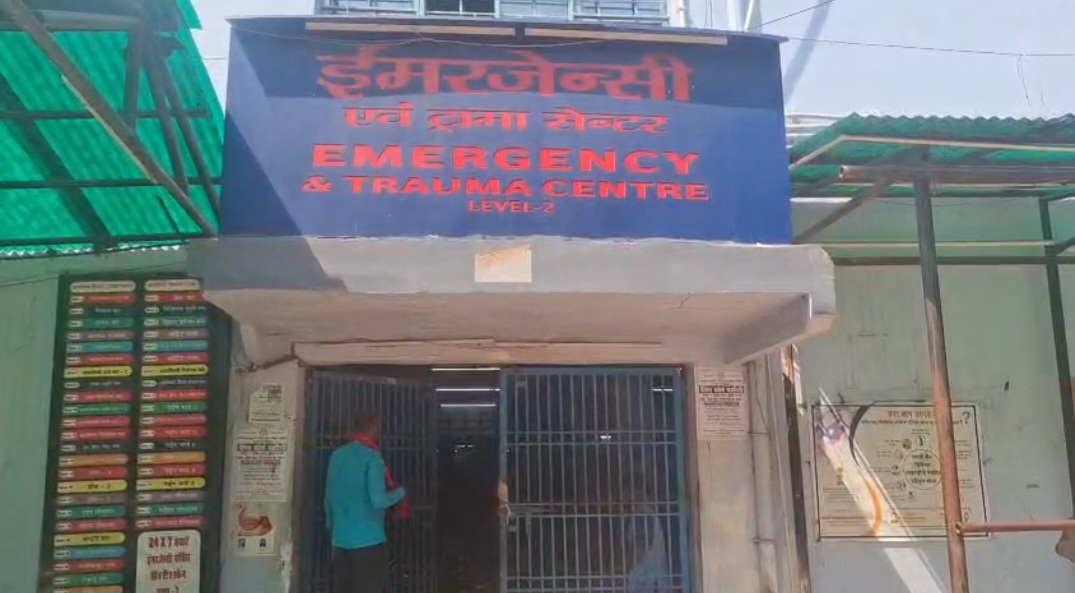 भागलपुर में सनकी पति की हैवानियत: पागल पति ने पत्नी और बेटी को गोली से छलनी किया, खुद भी चाकू घोंपा
