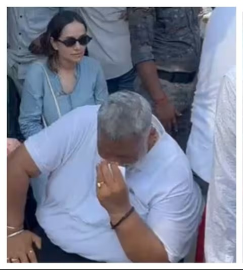 पटना में वोटर अधिकार यात्रा के समापन में भी पप्पू को मंच पर जगह नहीं, समर्थकों संग सड़क पर ही बैठे