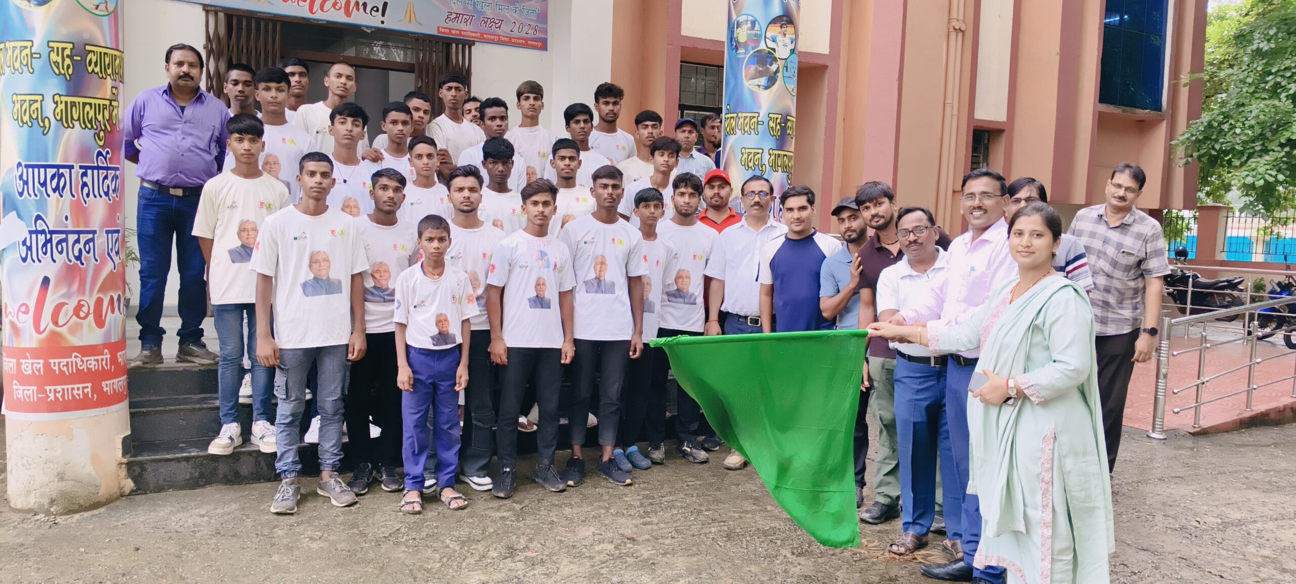 भागलपुर के 63 सदस्यीय खिलाड़ियों का दल राज्य स्तरीय मशाल प्रतियोगिता के लिए रवाना