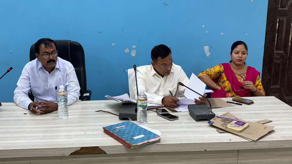 उप प्रमुख पर लगा अविश्वास प्रस्ताव एक मत से गिरा