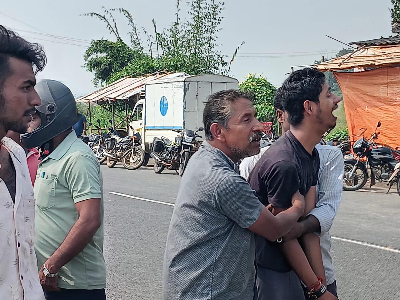 देवघर: बड़े भाई ने छोटे भाई पर ट्रक चढ़ाकर कर दी हत्या, गाड़ी की किस्त को लेकर था विवाद