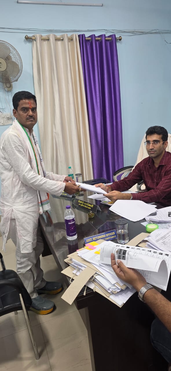 पूर्णिया से कांग्रेस प्रत्याशी जितेंद्र यादव ने किया नामांकन, पप्पू यादव और शकील अहमद रहे साथ