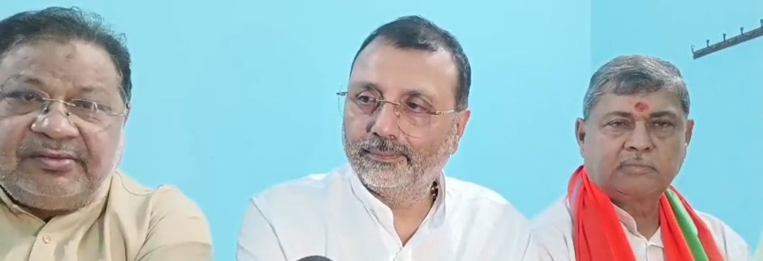 निशिकांत दुबे बोले – सीमांचल में बदली डेमोग्राफी, अब एसआईआर के बाद लागू होगा एनआरसी