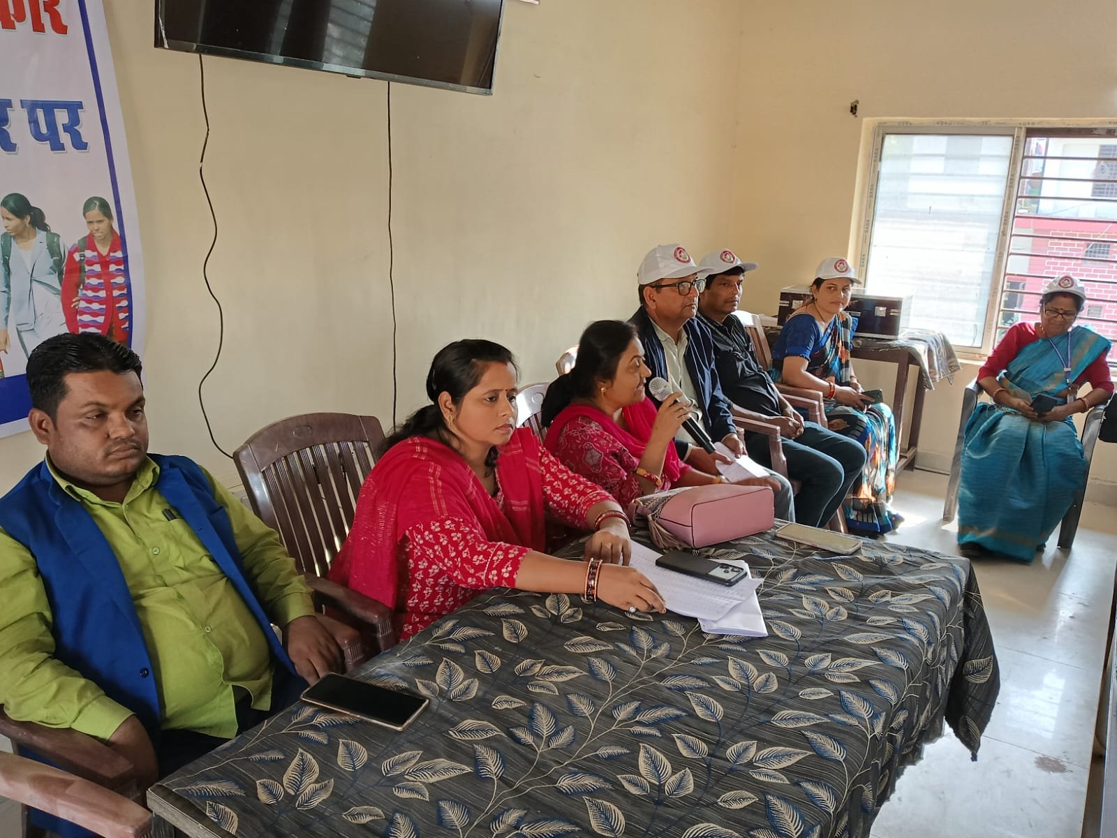 बेटी बचाओ बेटी पढ़ाओ योजना के तहत छात्राओं के बीच संवाद कार्यक्रम, छात्राओं को सशक्त बनाने और अधिकार के प्रति किया गया जागरूक