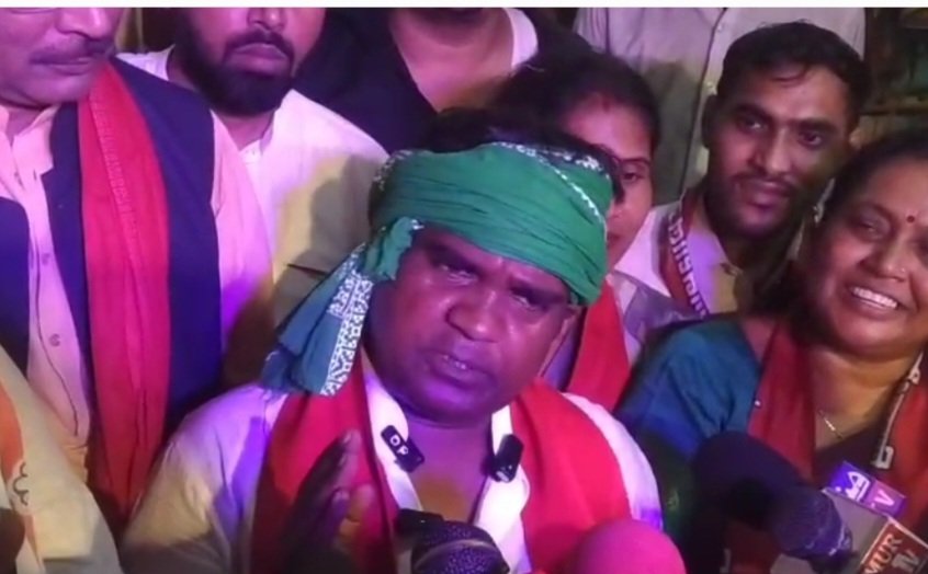 चैनपुर में महागठबंधन का ‘फ्रेंडली मुकाबला’, वीआईपी ने खुद को बताया असली प्रत्याशी