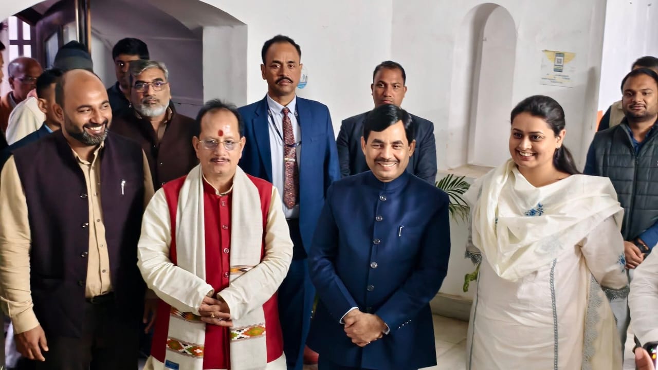 कसबा विधायक नीतेश कुमार सिंह ने डिप्टी सीएम विजय सिन्हा से की मुलाकात, शाहनवाज हुसैन का भी मिला मार्गदर्शन