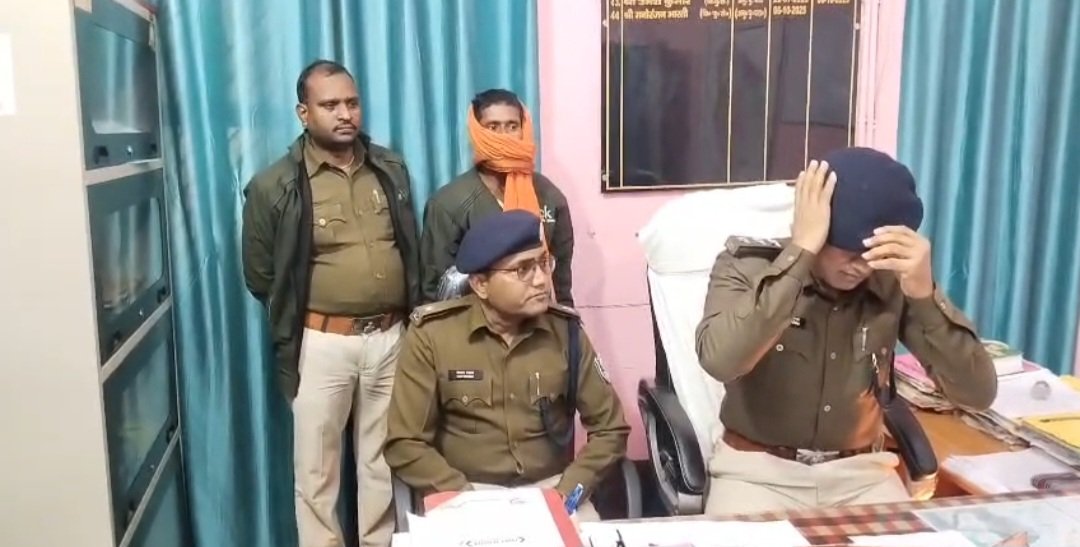 आपसी विवाद में हुई हत्या का पुलिस ने किया खुलासा, एक गिरफ्तार, दो फरार