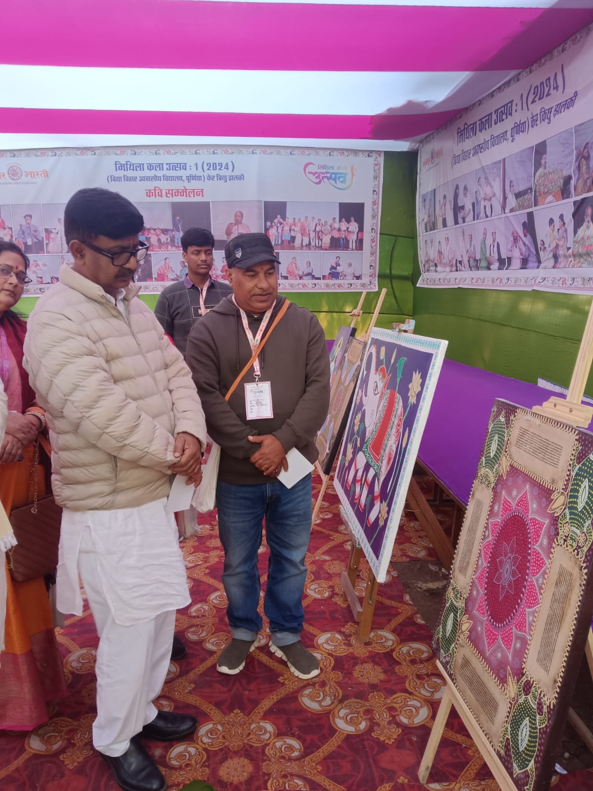 कोशी पेंटिंग के जनक राजीव राज की कृतियों ने मधुबनी में समा बांधा; कलाप्रेमियों ने कहा- वाह