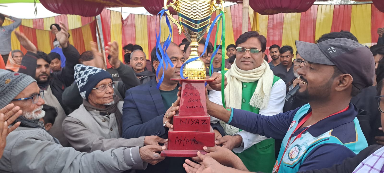 श्री राम इलेवन सिमराही ने नूर इलेवन वीरपुर को 63 रनों से हराकर कप पर जमाया कब्जा