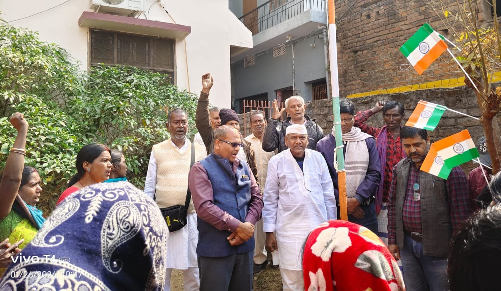 गणतंत्र दिवस पर भाकपा–माले ने फहराया तिरंगा, शहीदों को दी श्रद्धांजलि