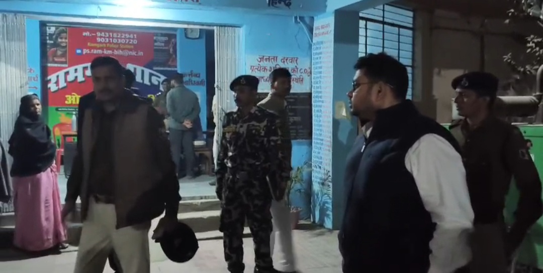 कैमूर में मूर्ति विसर्जन के दौरान अश्लील गीत का विरोध करना पड़ा भारी: लड़की से छेड़खानी व मारपीट, गंभीर रूप से घायल