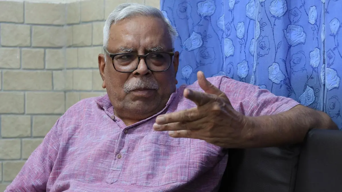 शिवानंद तिवारी ने दही-चूड़ा के बहाने तेजस्वी से किया तीखा सवाल, पूछा… मुंख्यमंत्री की शपथ की तारीख तय कराने वाले कहां गायब हैं?