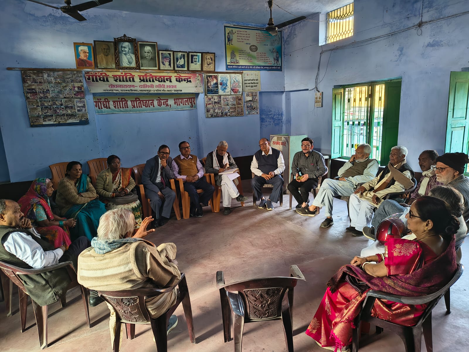 शोभानपुर आश्रम में गांधी प्रतिमा विखंडन पर तीखी प्रतिक्रिया, दोषियों पर त्वरित कार्रवाई की मांग