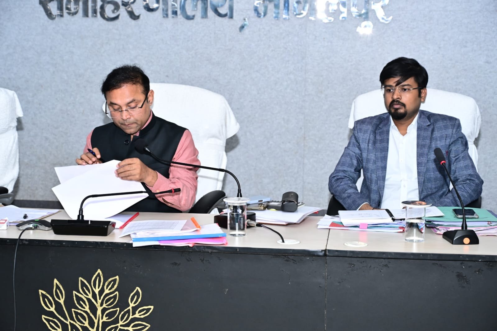 सात निश्चय-2 एवं सात निश्चय-3 के कार्यों की गहन समीक्षा: लक्ष्य के अनुरूप त्वरित प्रगति सुनिश्चित करने के निर्देश