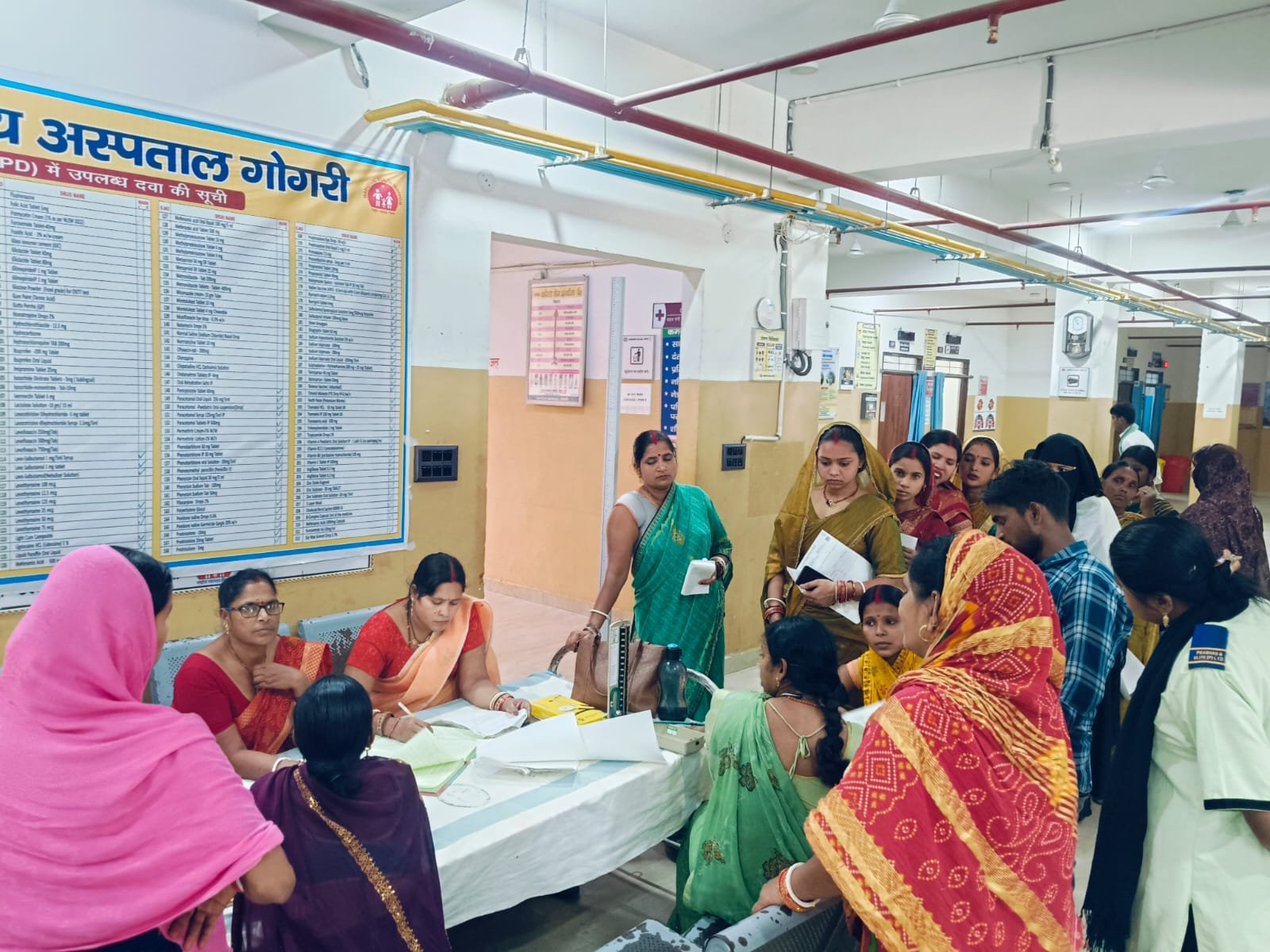गोगरी: प्रधानमंत्री मातृत्व योजना के तहत गर्भवती महिलाओं की स्वास्थ्य जांच की गई