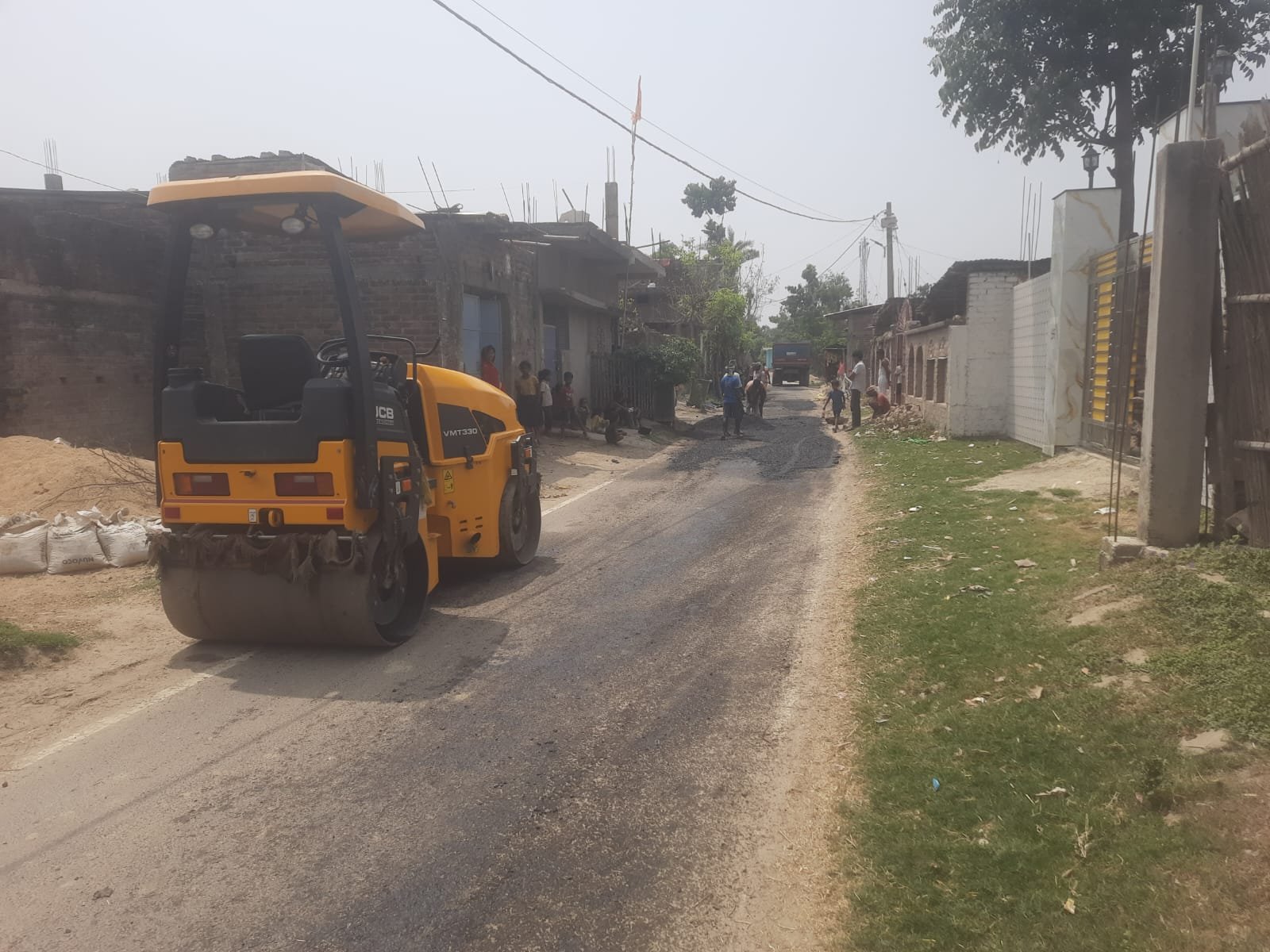 परबत्ता: एप आधारित शिकायत से कार्रवाई, परबत्ता की सड़क मरम्मत शुरू