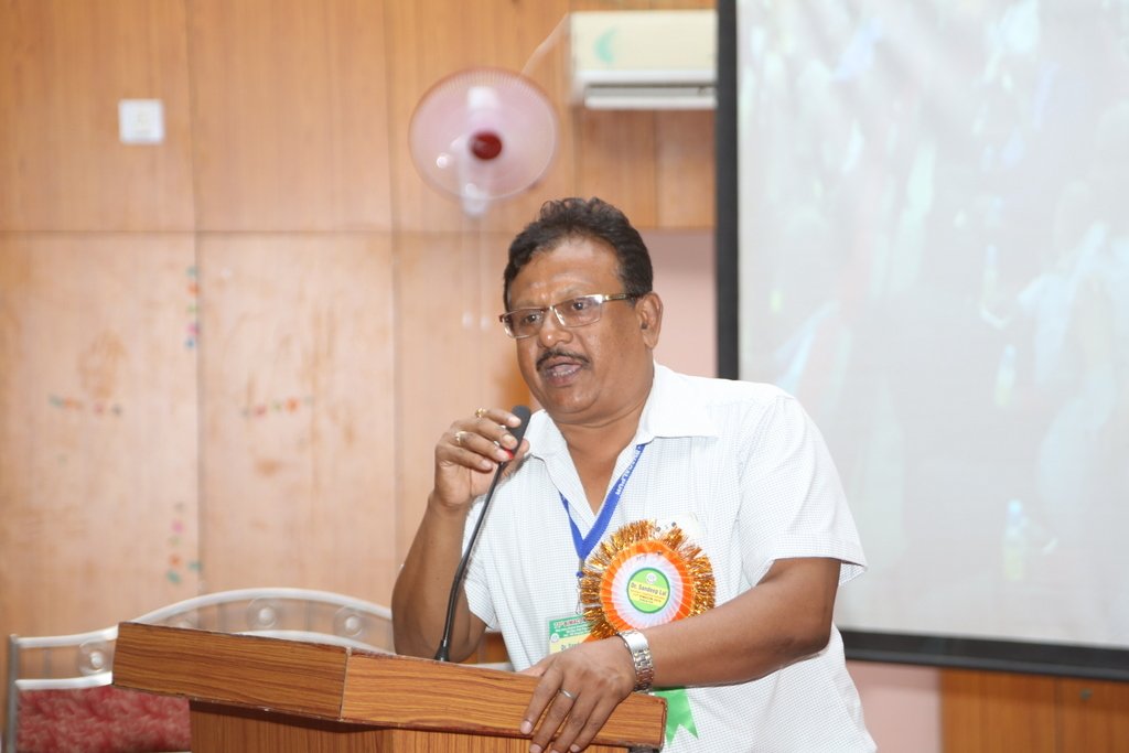 डॉ. संदीप लाल ने संभाला जवाहरलाल नेहरू मेडिकल कॉलेज के प्रिंसिपल का पदभार; डॉ. हेमशंकर शर्मा ने दी बधाई