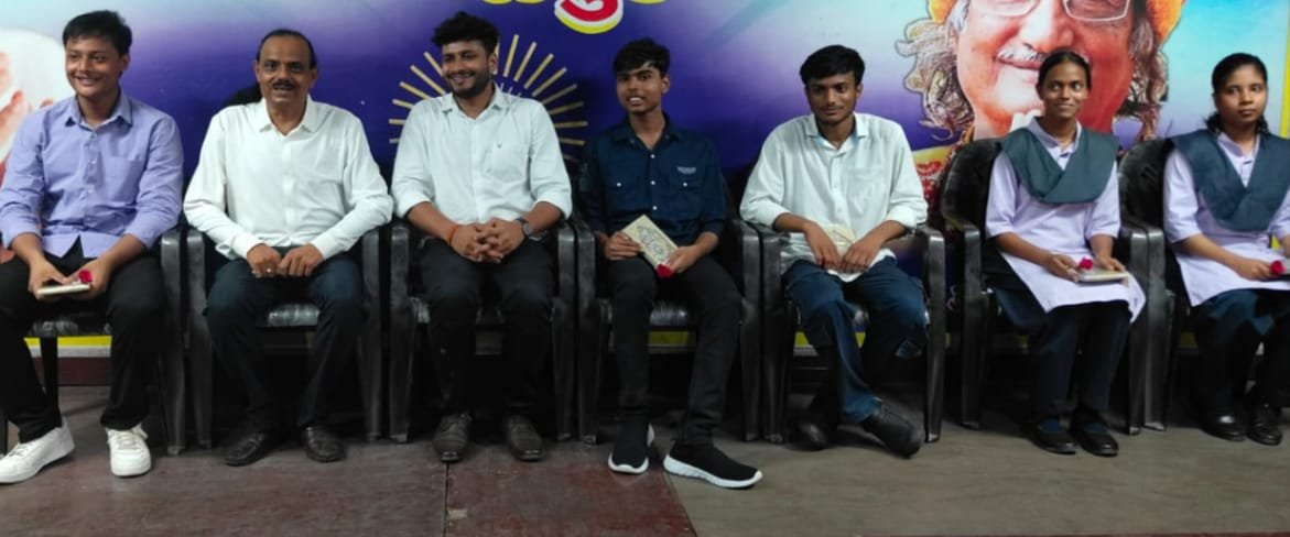 भागलपुर: साधारण परिवारों के होनहारों ने रचा इतिहास, टेक्नो मिशन इंटरनेशनल स्कूल ने किया सम्मानित