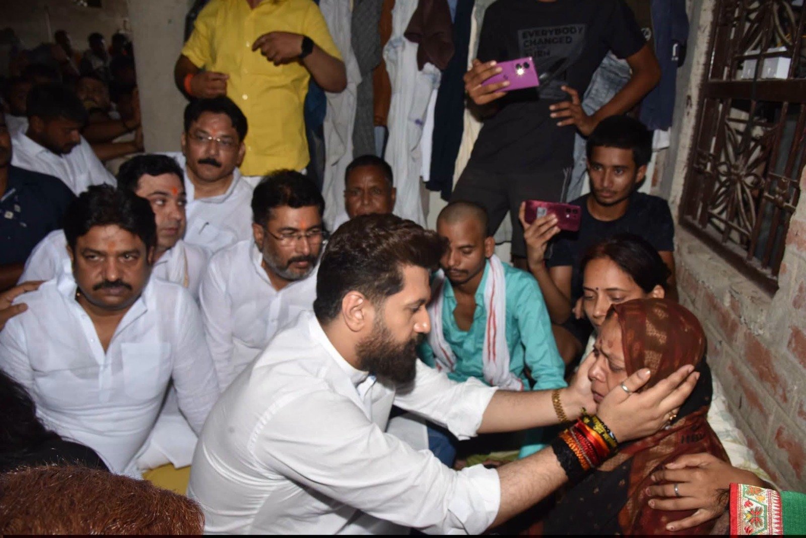 भरत तिवारी मामले पर आर-पार के मूड में चिराग पासवान; शाह से मुलाकात के बाद अब सम्राट चौधरी से करेंगे सीधी बात, क्या नपेंगे दोषी पुलिसवाले?